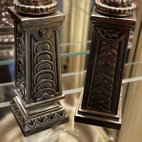 Vintage Godinger Art Deco Silver Plated Salt and Pepper Shakers - Picture 3 of 5